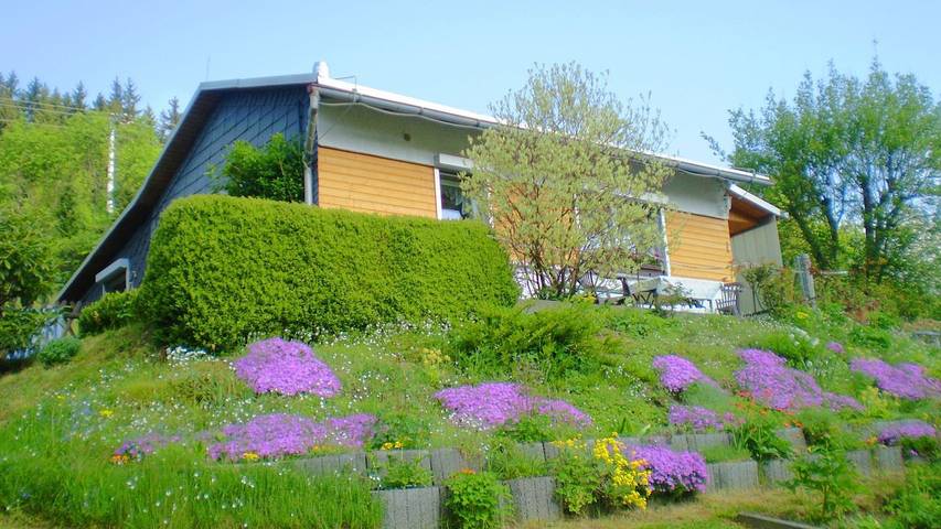 Ferienhaus für 4 Personen, mit Terrasse und Garten sowie Pool in Thüringen