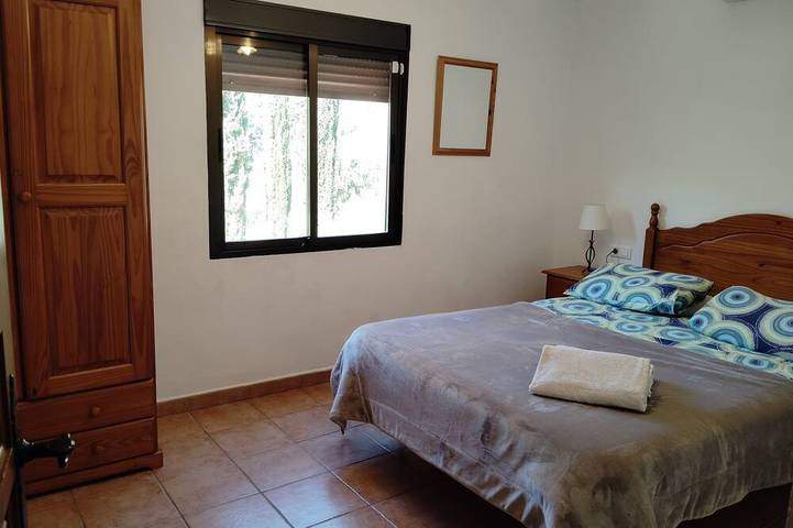 Villa Carolina: A great 3 Bed Villa sleeps 8 from Vine Ridge Retreats Management in Comares, Cordillera Penibética
