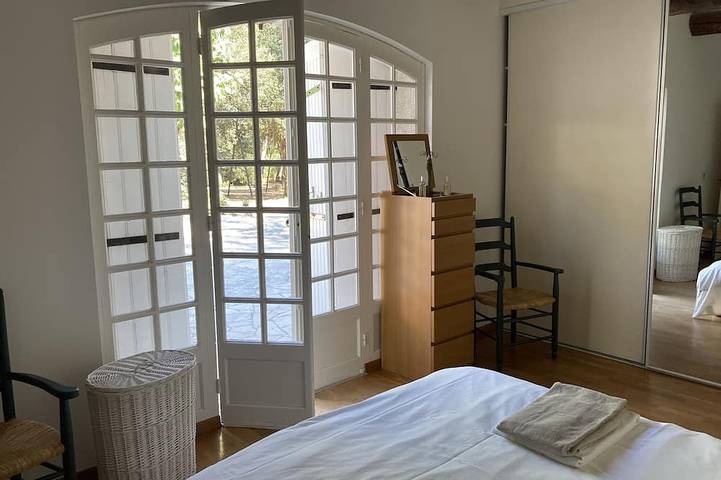 Location de vacances pour 10 personnes, avec jardin et terrasse, animaux acceptés à Boissières - 4