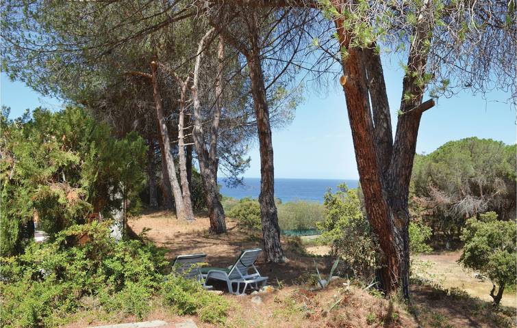 Modernes Apartment mit Wi-Fi, AC, Parkplatz und Terrasse - Nähe zu Strand, Fluss und Restaurants in Calcatoggio, Golfe de Sagone