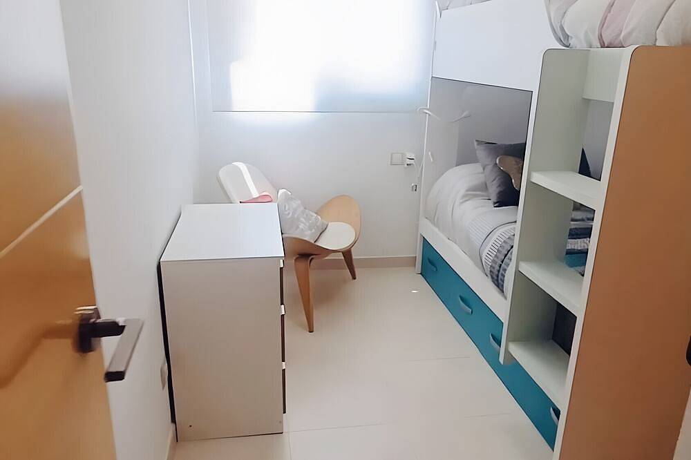 Entire apartment, Apartment '2-Bedroom Penthouse' with Sea Views, Wi-Fi and Air Conditioning in Benajarafe, Vélez-Málaga