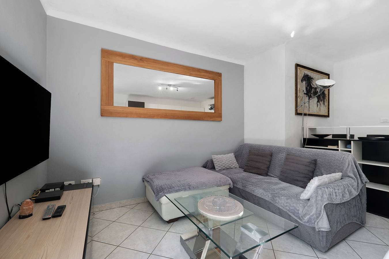 Geheel appartement, Appartement '2 P Terrasse' met privéterras, wifi en airconditioning in Saint-Paul-de-Vence, Middellandse Zeekust (Frankrijk)