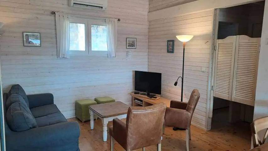 Chalet pour 7 personnes, avec Terrasse ainsi que Jardin et Piscine à Gassin - 3