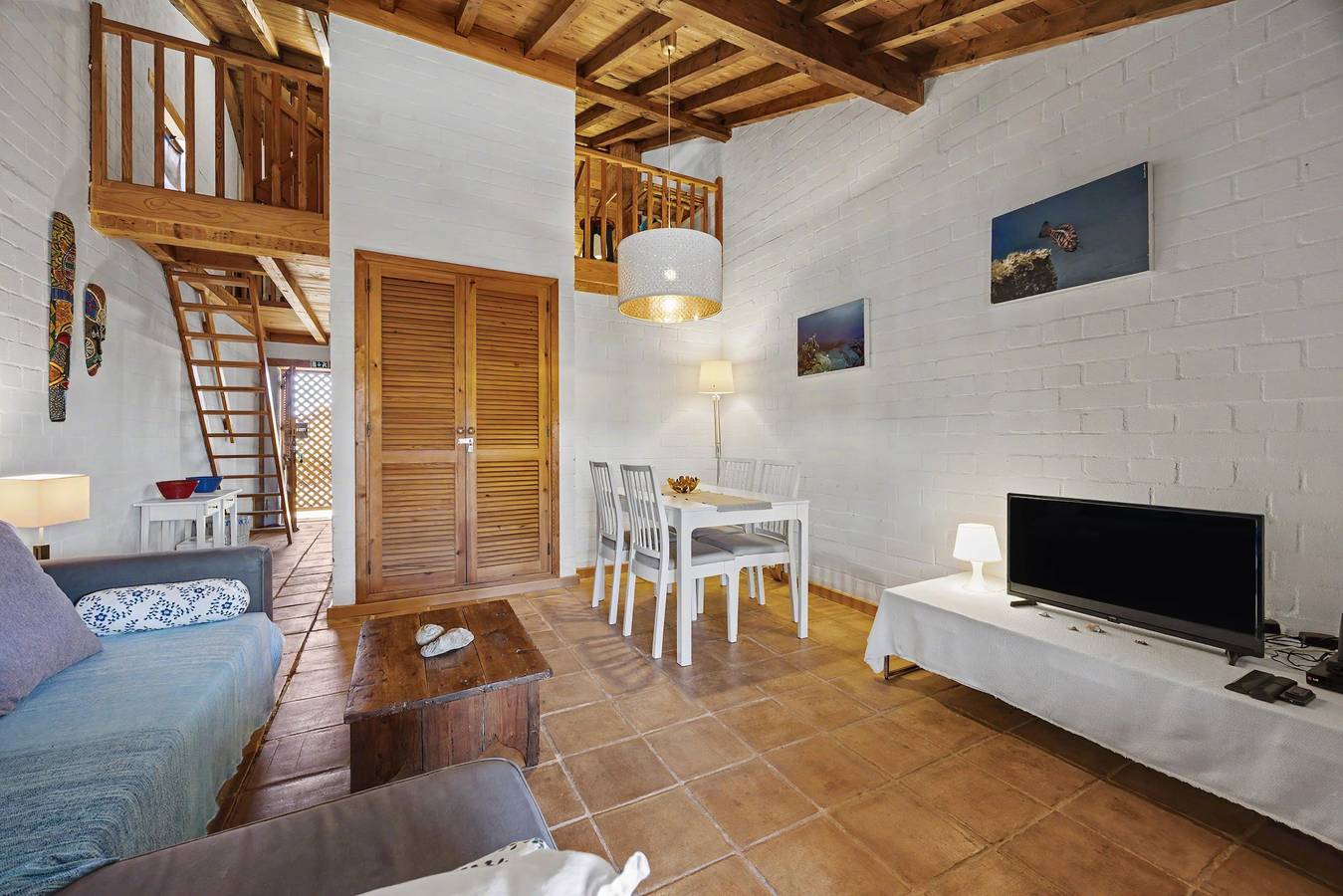 Casa de vacaciones 'Beach House - Carrapateira' con Wi-Fi in Bordeira, Parque Natural del Suroeste Alentejano y Costa Vicentina