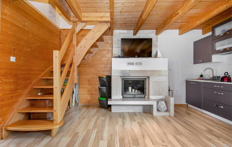 Ferienhaus für 6 Personen mit Terrasse in Powiat Sławieński