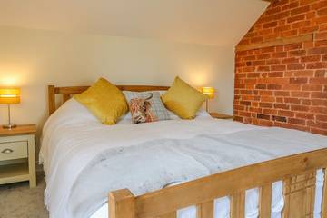 Cottage for 4 People in Stafford, Staffordshire, Photo 2