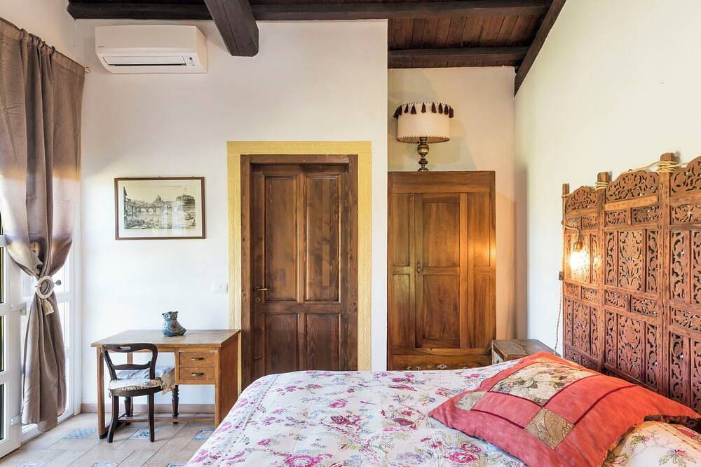 Atemberaubendes alleinstehendes Ferienhaus mit Klimaanlage,  W-Lan, Innenhof und Haustiere erlaubt in Orte, Terni Provinz