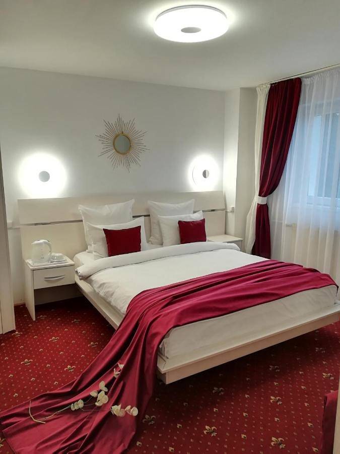 Gîte pour 2 personnes, avec terrasse et jardin dans Câmpina