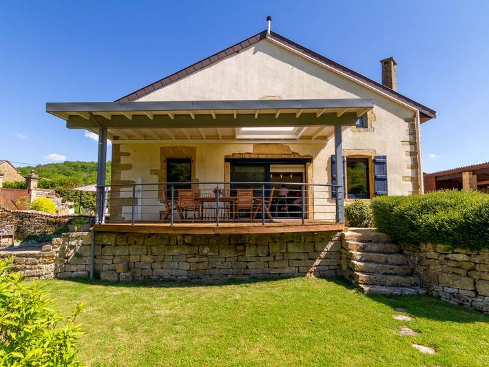 Gîte pour 9 personnes, avec Terrasse dans Verdun