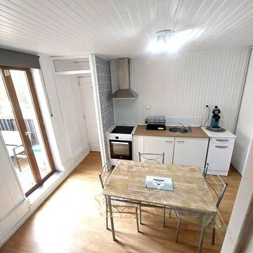 Location de vacances pour 4 personnes, avec terrasse à Fumay