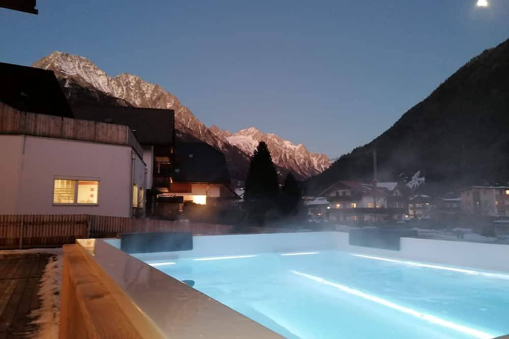 Ganze Wohnung, Deluxe Apartment with balcony and great view in Antholz, Rasen-Antholz