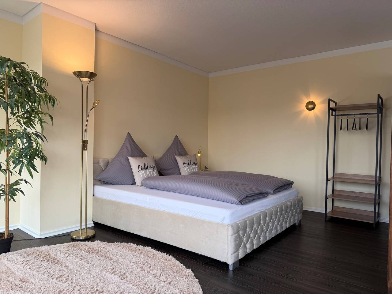 Apartamento vacacional entero, Lieblingsplatz - Dachterrasse und Aufzug im Zentrum in Bad Kissingen, Rhön-Bayern