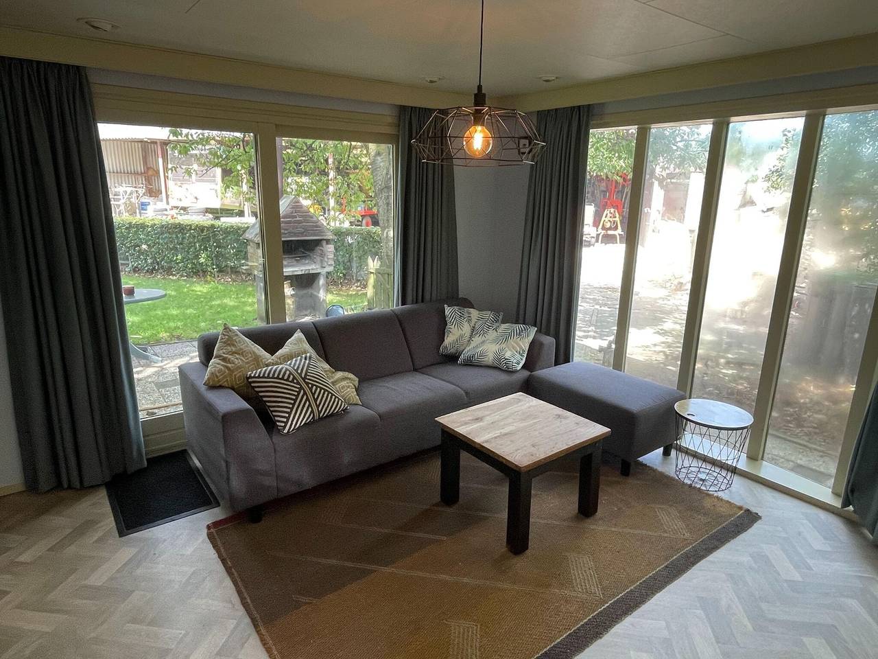Uden Chalet met panoramisch terras in Uden, Noord-Brabant