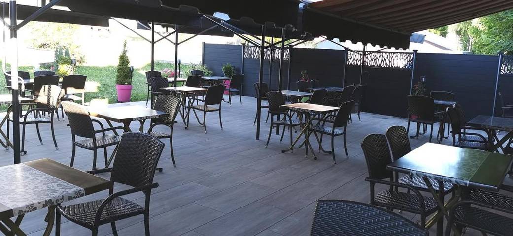 Hôtel pour 5 personnes, avec terrasse à Baume-les-Dames - 2