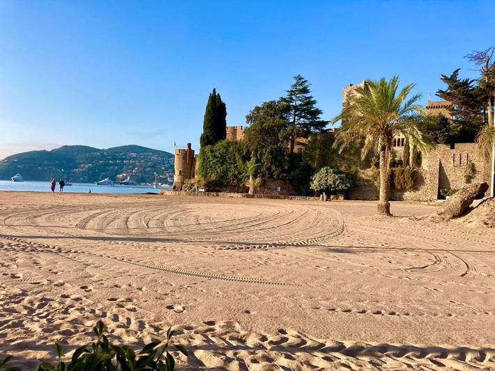 Location de vacances pour 6 personnes, avec Terrasse dans Château de la Napoule