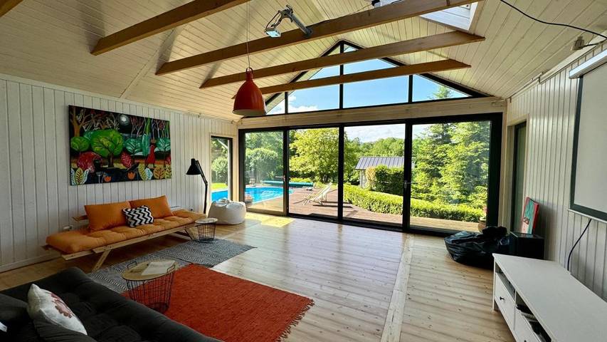 Dom wakacyjny dla 8 osób, z ogród i widok oraz basen i sauna w Laskowa - Kamionna