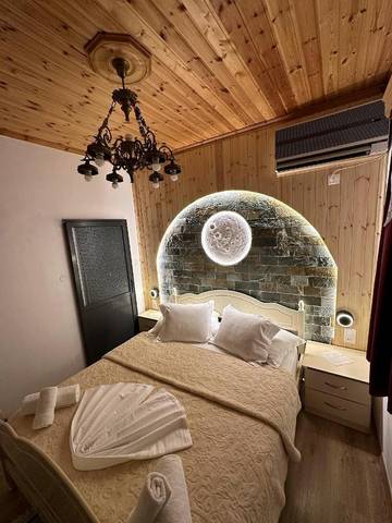 Maison d’hôte pour 2 personnes, avec terrasse ainsi que jardin et vue dans Gjirokastër