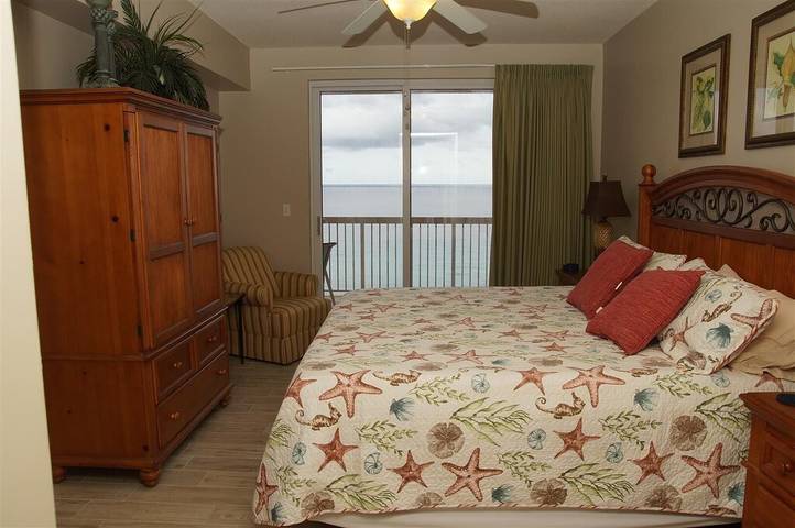 Beach rental for 6 people, with balcony and pool in Florida-30A