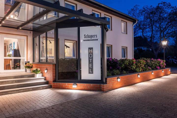 Hotel für 2 Personen, mit Terrasse und Garten in Celle