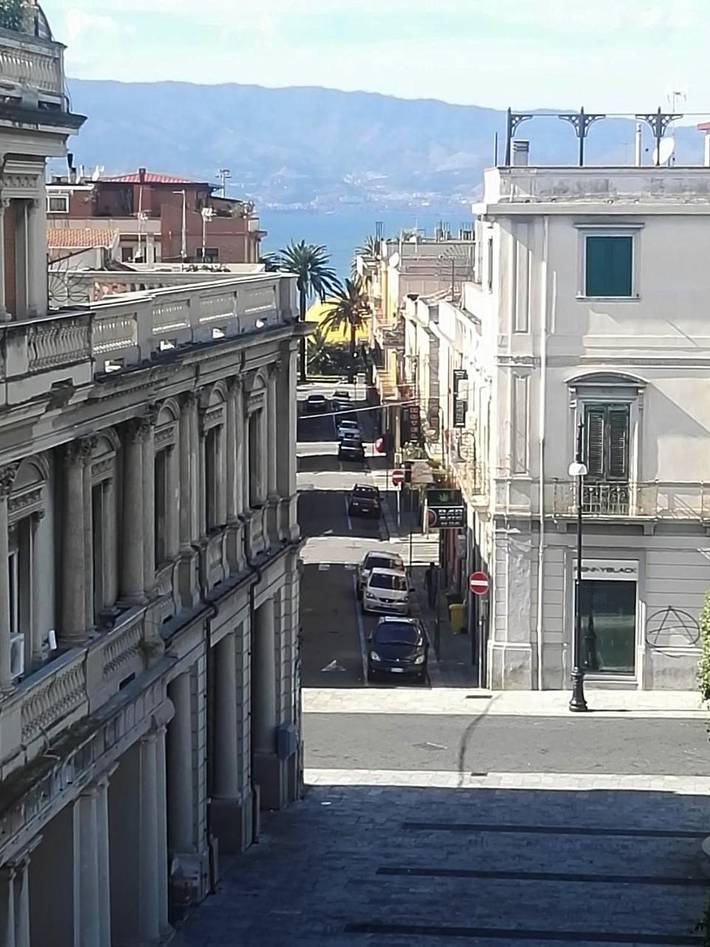 Location de vacances pour 2 personnes, avec Terrasse à Reggio de Calabre - 2