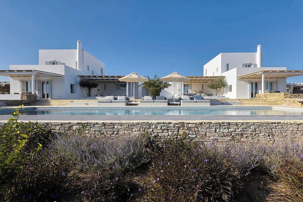 Yvoni - Nueve Habitaciones Villa, Capacidad 18 in Unidad Regional de Paros