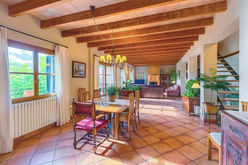 Amazing Villa in Alaró in Alaró, Mallorca Inselmitte