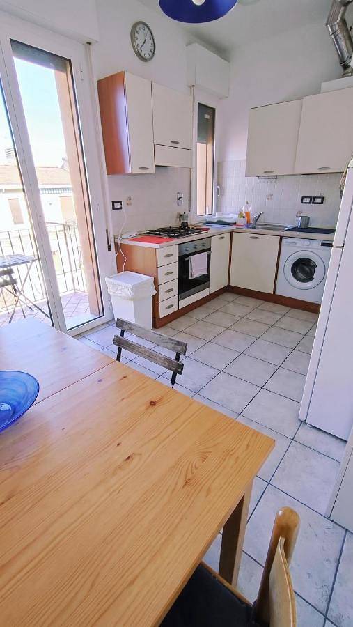 Gîte pour 5 personnes, avec balcon dans Gare De Bologne - 2