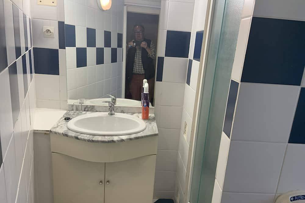 Gite near the banks of the Rance with garden ( 2 adults and 2 children) in Saint-Père, Región de Saint-Malo