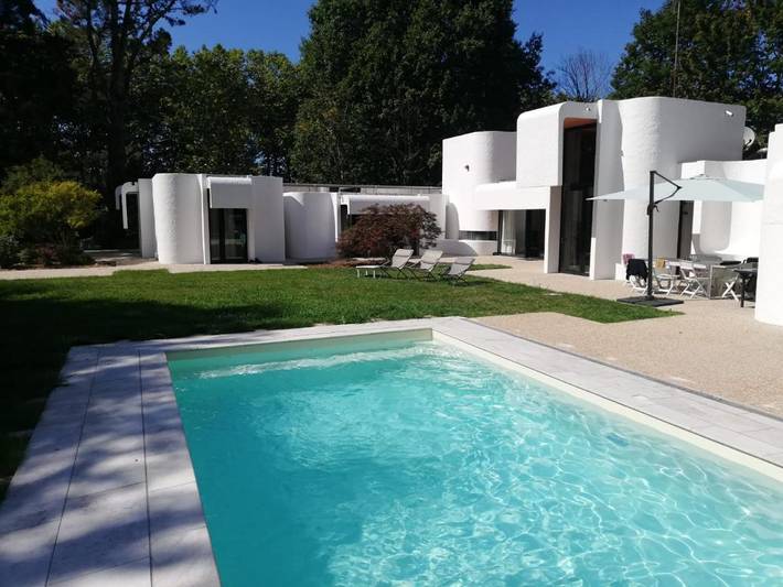Location de vacances pour 10 personnes, avec piscine ainsi que vue et jardin, animaux acceptés à Saint-Pierre-d'Irube - 2