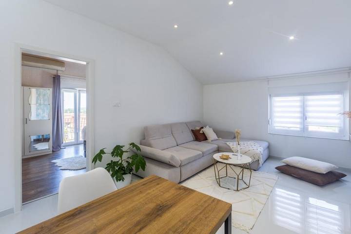 Ferienwohnung für 3 Personen, mit Balkon/Terrasse in Funtana - 2