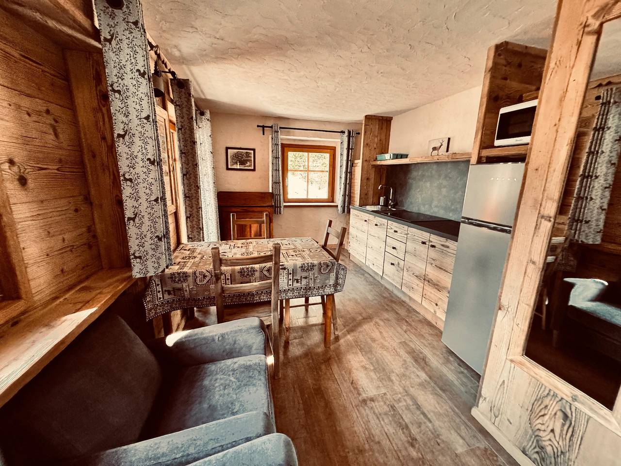 Hel studio-lejlighed, Apartment 'Appartamento 403  Con Sauna Privata' with Wi-Fi in Lillaz (Cogne), Cogne