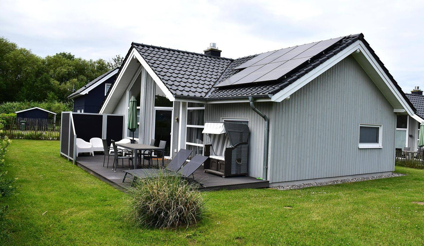 Luxus-Ferienbungalow für die ganze Familie mit inkludierter Wallbox-Nutzung in Holm, Schönberg