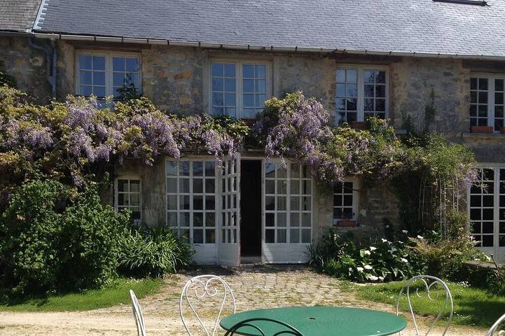 Gîte pour 6 personnes, avec terrasse et jardin, animaux acceptés