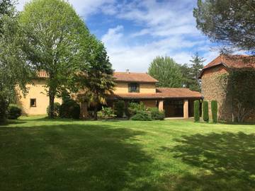 Gîte pour 6 personnes, avec terrasse et jardin dans Bonrepos