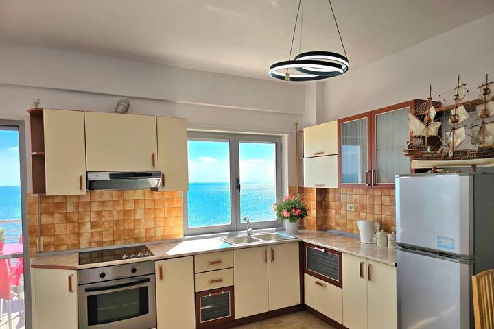 Gîte pour 3 personnes, avec balcon et vue sur l’océan, adapté aux familles à Durrës - 4