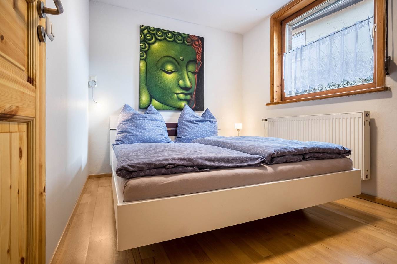 Ganze Wohnung, Ferienwohnung 'Fewo Mit Behelfsküche' mit privater Terrasse und Wlan in Bad Gandersheim, Harzvorland