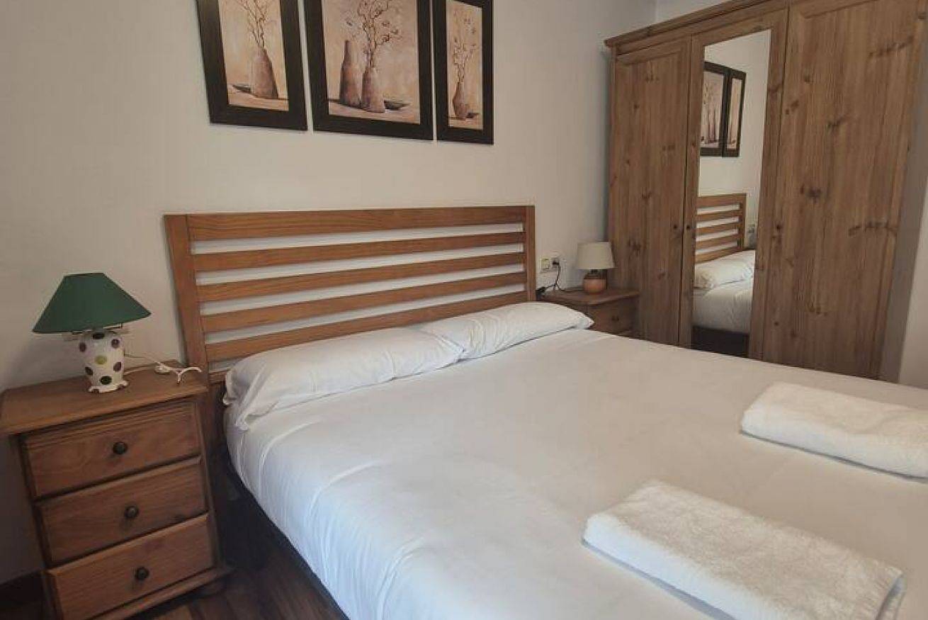 Ganze Wohnung, Charmantes Apartment mit Wlan & Küche in Luanco, Gozón