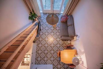 Gîte pour 4 personnes, avec terrasse ainsi que vue et jardin dans Hem