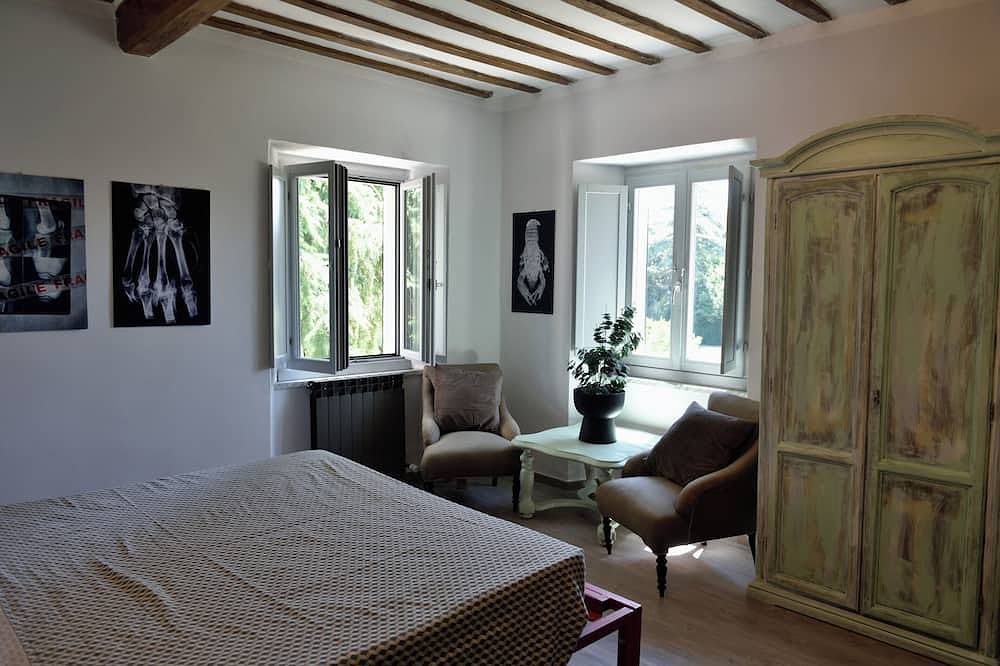 Red Iron Room · Casa del Fattore, Villa Luzi in Treia (Italien), Macerata Provinz