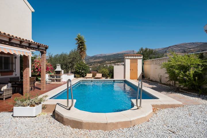 Holiday Home 'Villa Ju-mi' with Mountain View and Wi-Fi in Alcaucín, Cordillera Penibética
