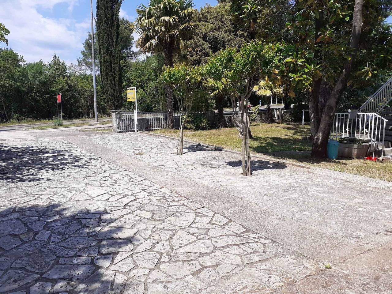 Entire vacation apartment, Holiday apartment with balcony and air conditioning  in Malinska-Dubašnica, Krk