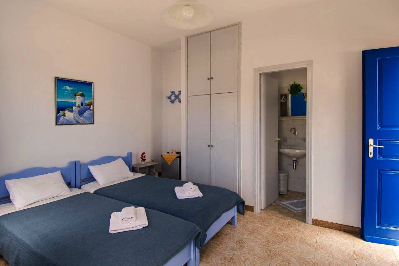 Standard Double or Twin Room in Folégandros