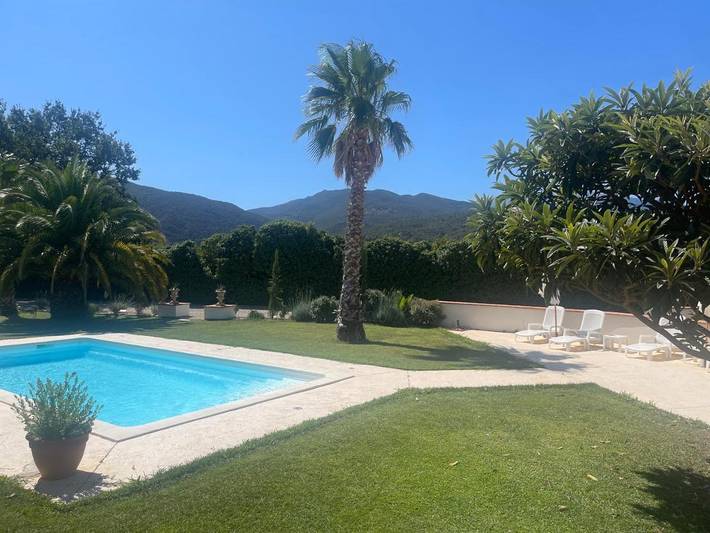 Maison de campagne pour 2 personnes, avec piscine et vue ainsi que terrasse et jardin à Bouleternère - 3