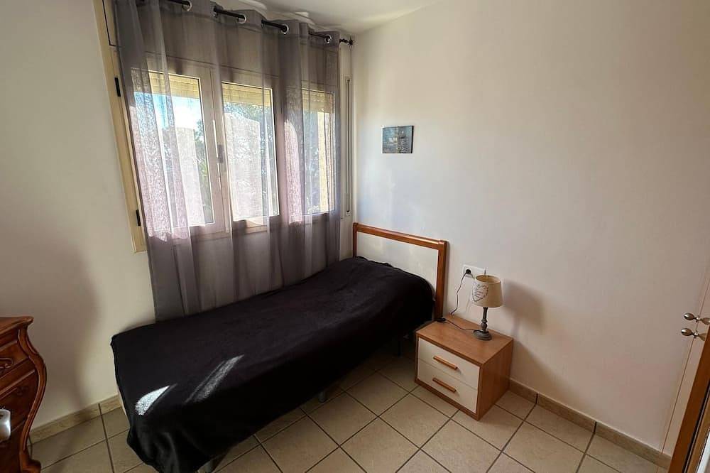 Large villa for 11 people with sea view and private pool! in Platja de l'Almadrava, Vandellòs i l'Hospitalet de l'Infant