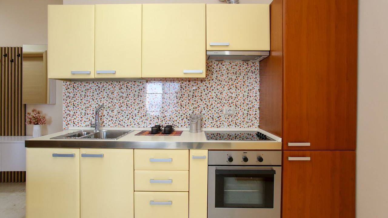 Hel semesterlägenhet, Ferienwohnung für 5 Personen (90 m²) in Bashkia e Vlorës in Vlora (Stad), Vlora