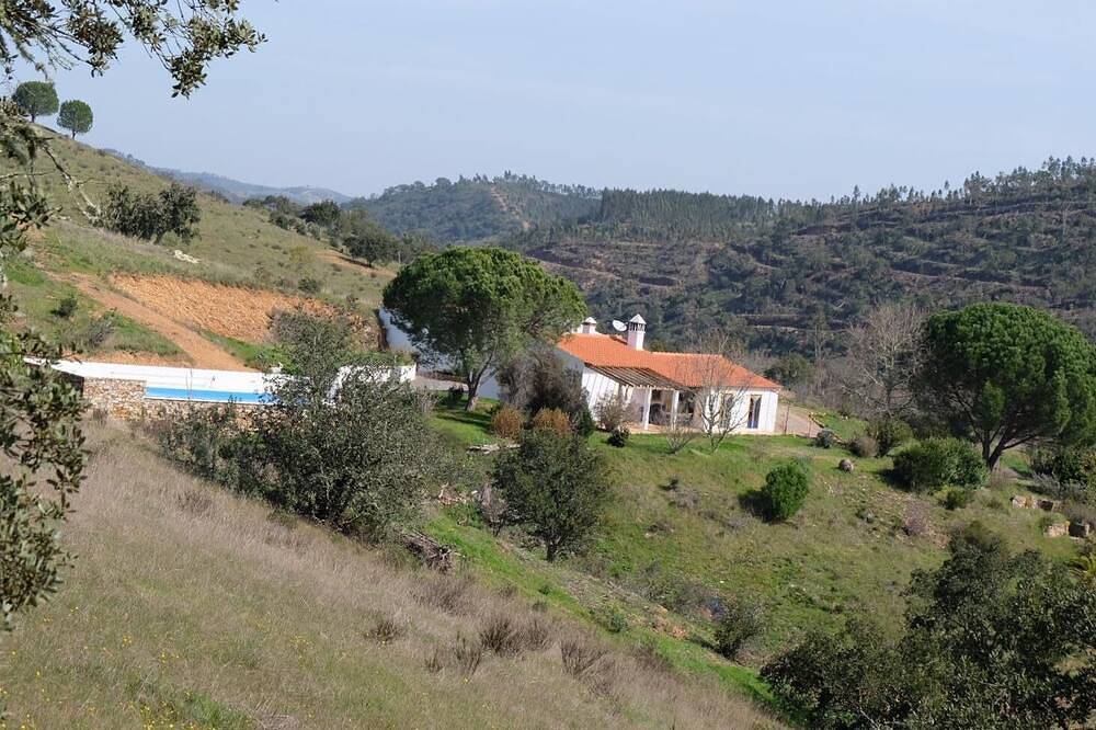 Geräumige Villa in wunderschöner Umgebung in São Teotónio, Costa Alentejana
