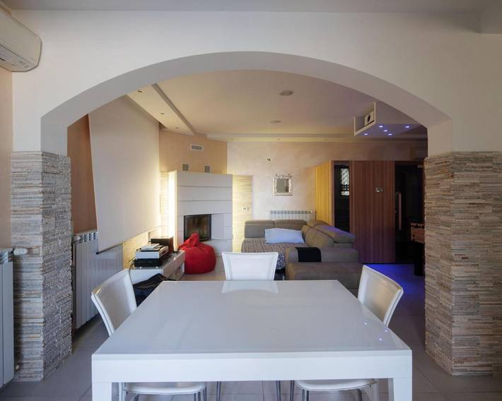 Villa 'Ennio' con Piscina Privata, Wi-Fi e Aria Condizionata in Ciampino, Castelli Romani