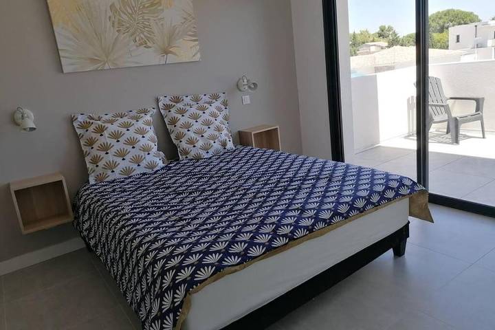 Villa pour 10 personnes, avec vue ainsi que jardin et piscine au Grau-d'Agde - 4