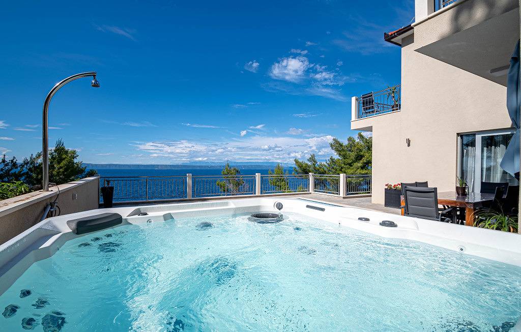 Villa Antonia by Villas Guide in Blato, Korcula