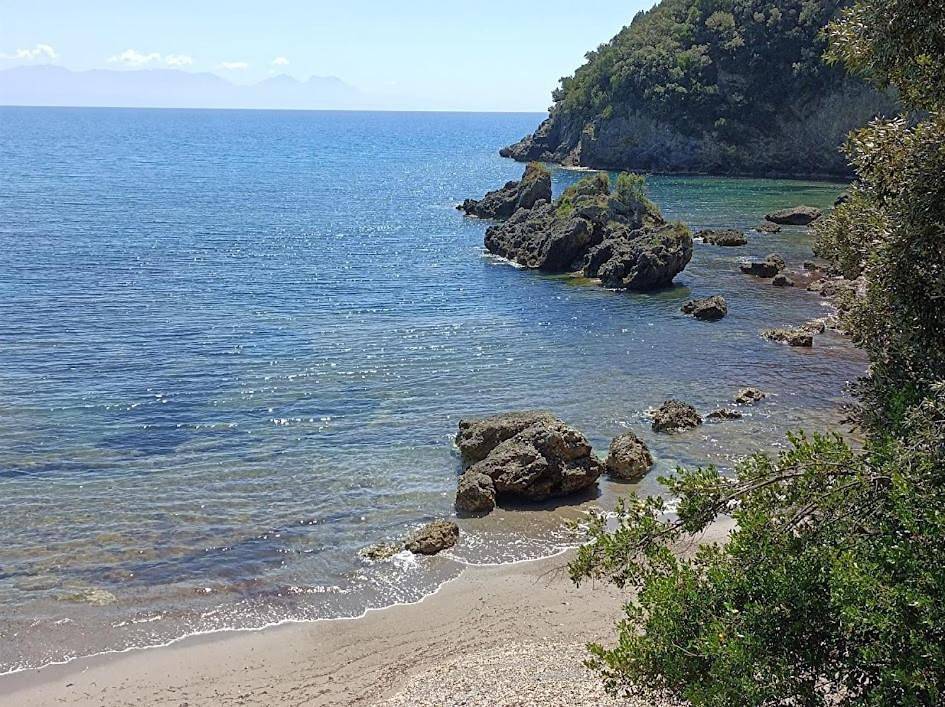 Casa vacanza per 4 persone con terrazza in Spiaggia di Garagliano, San Giovanni a Piro